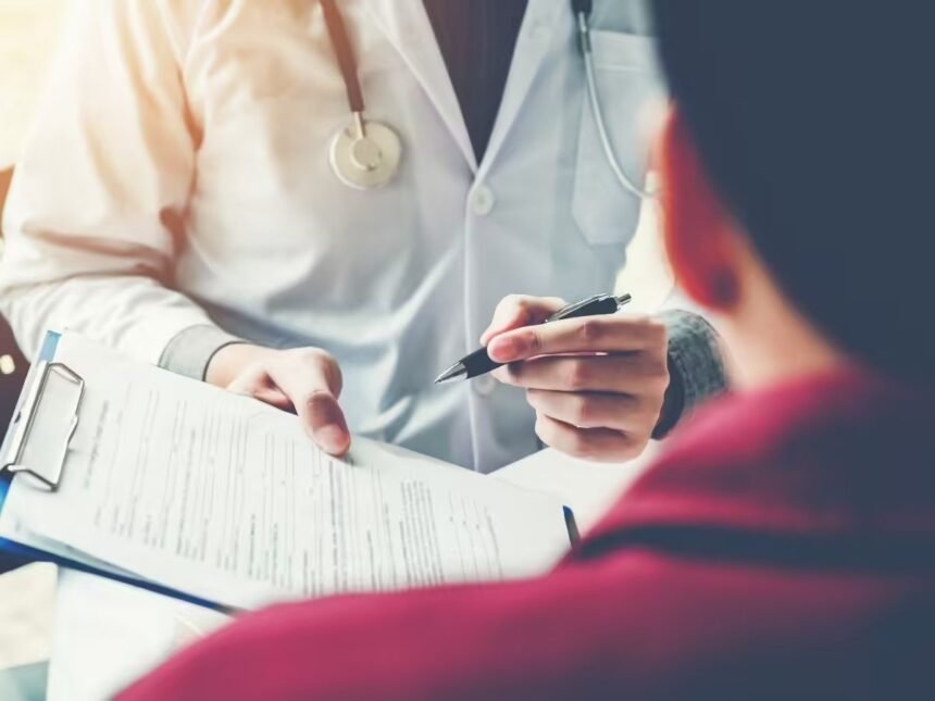 Oncologist Dr. Anchal Agarwal explaining early warning signs of cancer in her viral Instagram video.